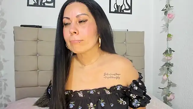 Tania_mature 라이브 XXX 채팅