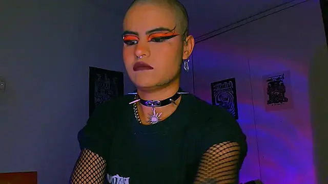 alex_one888 Live XXX-Chat