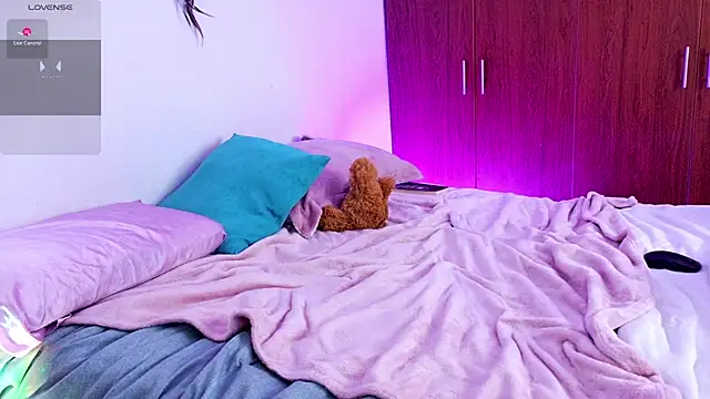 Lia_Tinez – Naživo XXX chat