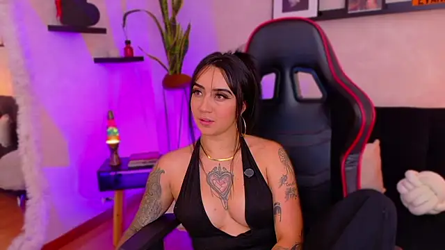 Chatroom XXX en direct de EmmyEvans1