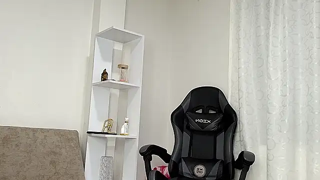 Chat XXX ao vivo de Angell_charlotte