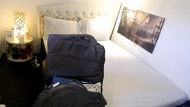 Živý XXX chat NinaDOM4CUM