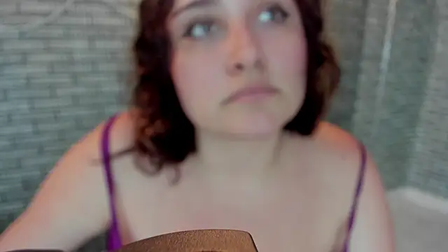 Chat XXX en directo de Briana_24