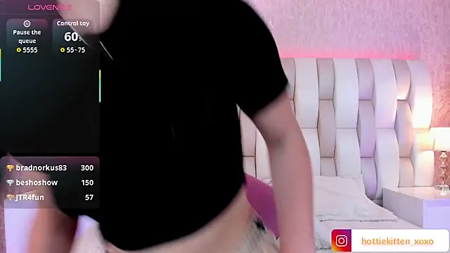 Viollet_xoxo – Live XXX-chat