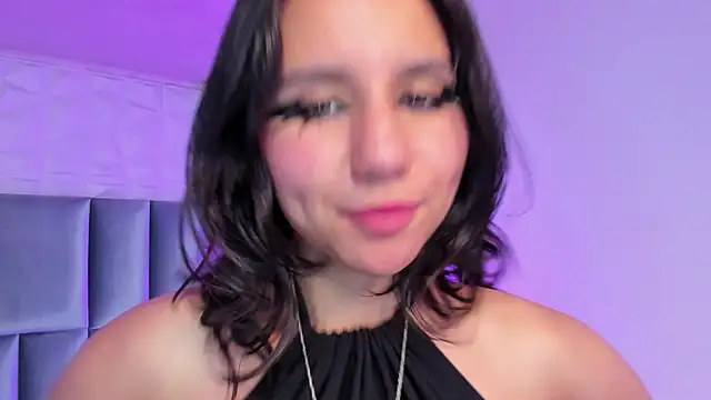 HollyPeach 라이브 XXX 채팅