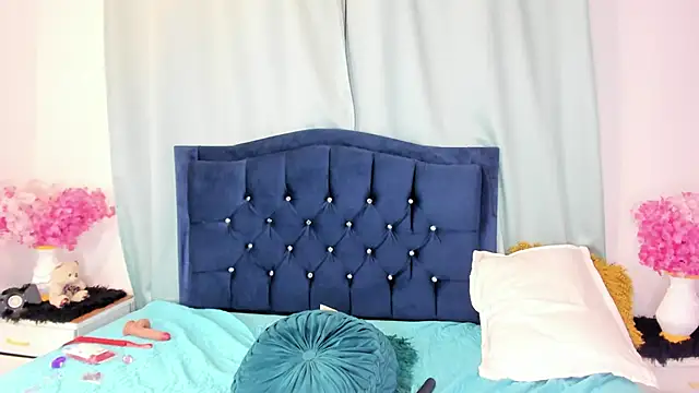 Inaya_Khalifa 现场XXX聊天