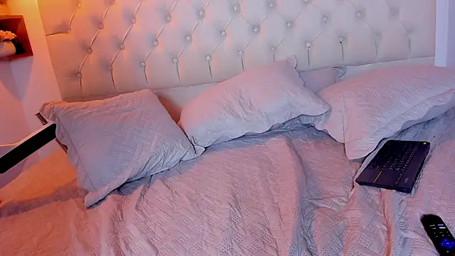 iris_blair1 webcam show