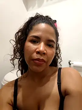 AshlyVipern Webbikameraesitys