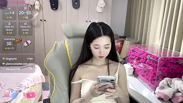 دردشة OiOi-666 الجنسية المباشرة