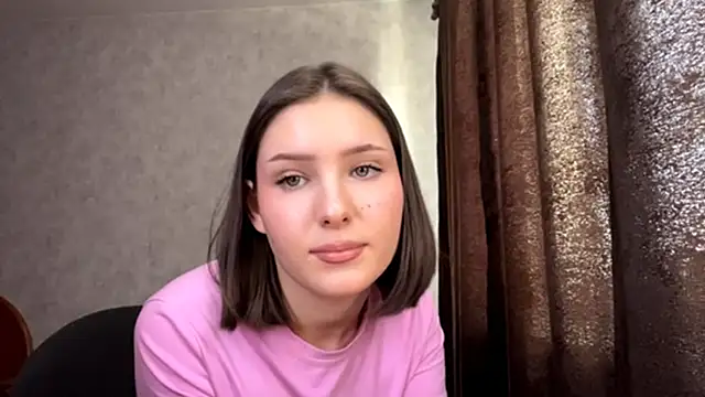 Chat XXX en directo de FoxieFlare