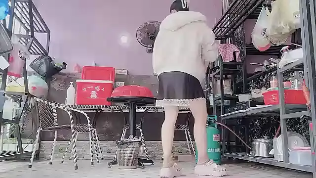 LinhChi_9x – Live XXX-chat