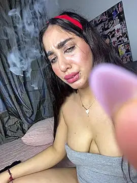 Živý XXX chat Meryem_Queen