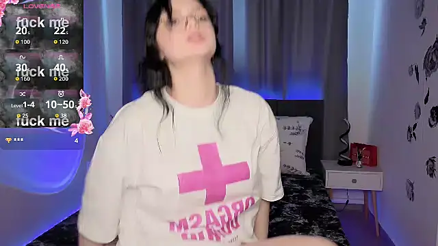 Онлайн чат XXX MileyRood