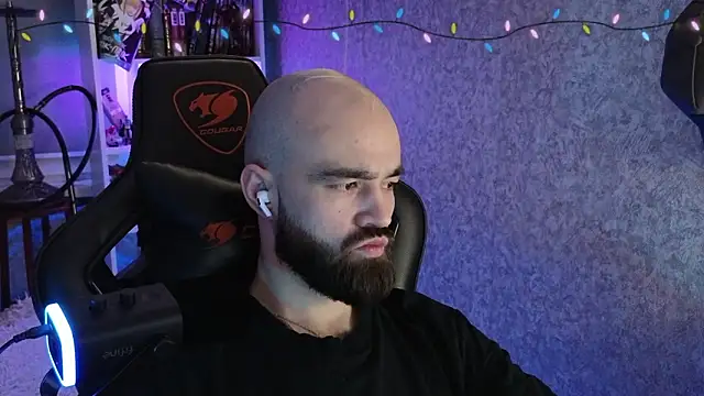 _Mostly_のウェブカメラショー