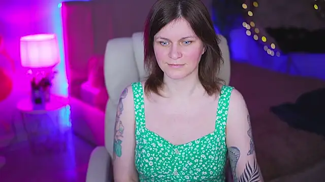 TinaMelt: απευθείας συνομιλία ΧΧΧ