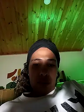 Онлайн чат XXX IVONNE_COLLINS33