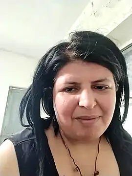 Jann_Riya333's Webcam Show