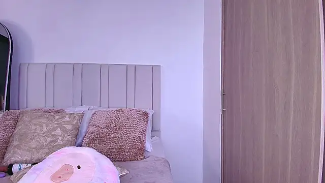 Онлайн чат XXX Anna-Lynn