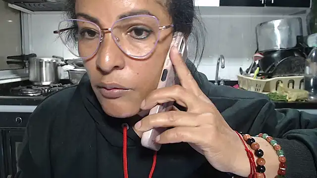 دردشة kateleyagrey الجنسية المباشرة