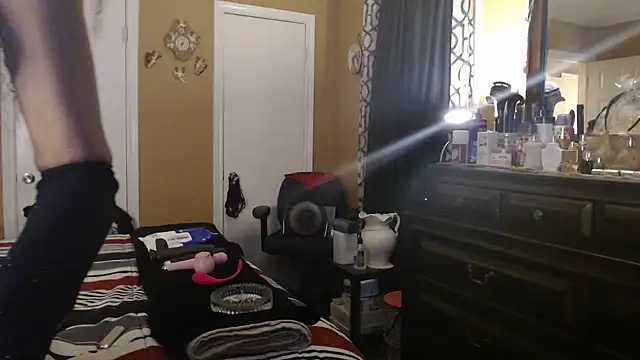 DivatheSnakecharmerのライブXXXチャット