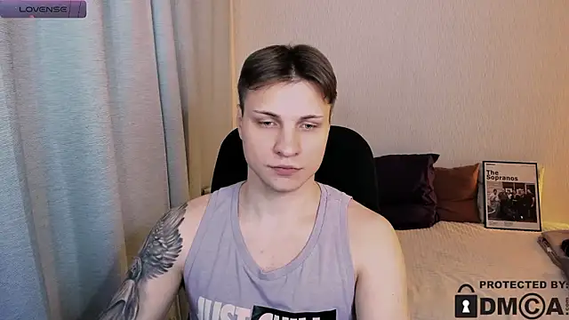 handsome_guy01 élő XXX-chatje