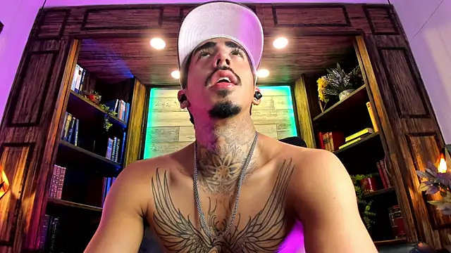 Donovan_Desmond: απευθείας συνομιλία ΧΧΧ