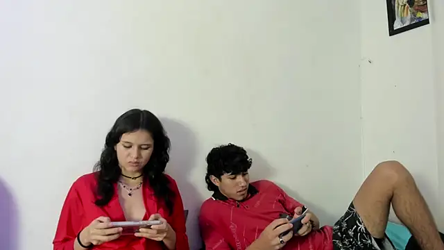 Онлайн чат XXX Laura_and_Kevin