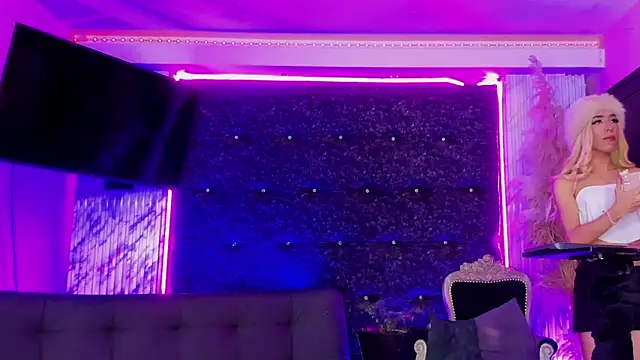 Queens_Wonders_Blonders Pertunjukan Webcam