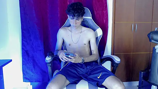 Johnny_cagee_ Live XXX-Chat