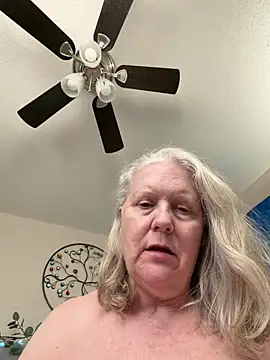 Chat XXX ao vivo de Kaitlyn_Winters