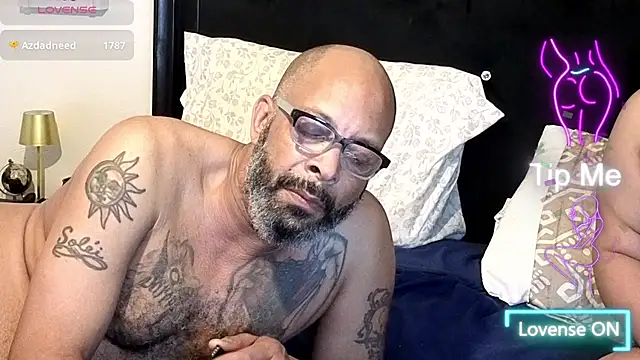 MrAndMrsCrook Live XXX Chat