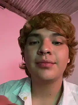 Czat XXX na żywo – adam_angelssss