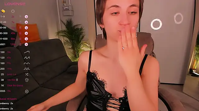 AutumnWhisper: онлайн-секс-чат