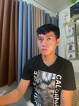 Онлайн чат XXX xshyboyx