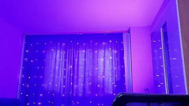 Emily__Mooree 现场XXX聊天