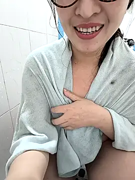 Ariana-Vy 网络视讯表演