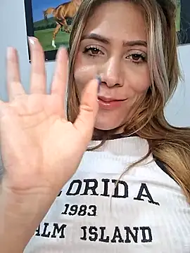 Elianasuarezz 现场XXX聊天