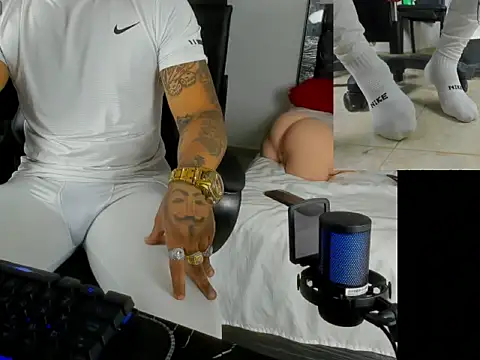 master_leather's Webcam Show