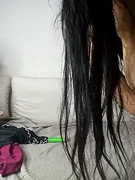 Sara90wa: διαδικτυακό σόου στην κάμερα