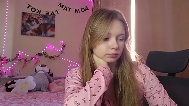 Онлайн чат XXX boozekirs_