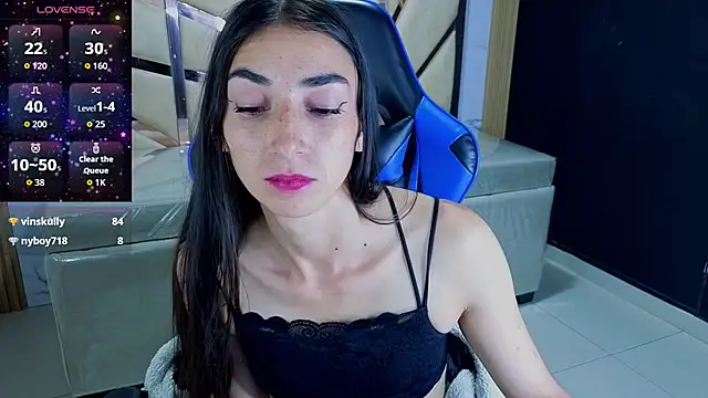 Maily_a_ Chat XXX in diretta