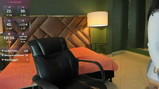 Chat XXX en directo de Kya_Wild