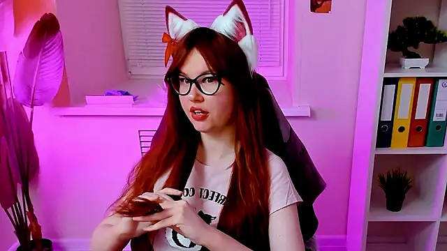 Онлайн чат XXX CarolGiggly