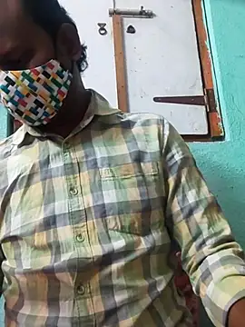 Eroticplayers Adlı Modelin Canlı XXX Sohbeti