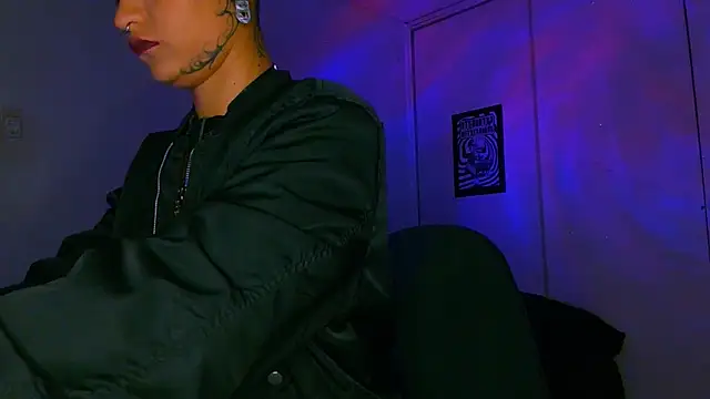 alex_one888 Live XXX Chat