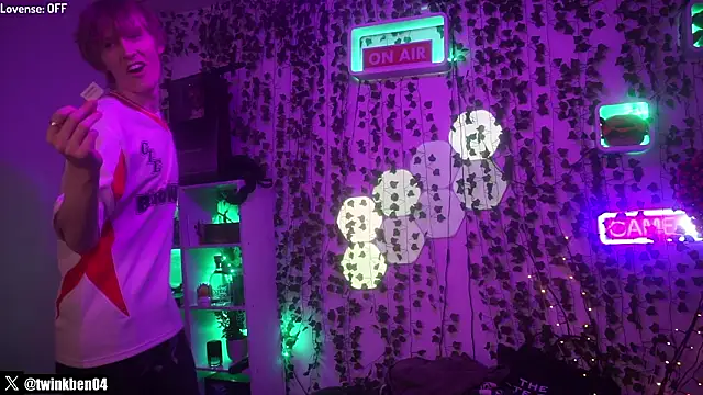twinkben's Live XXX Chat