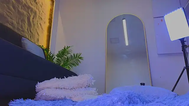 Isa__Blanc live XXX chat