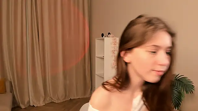 BetteSelbe live XXX chat