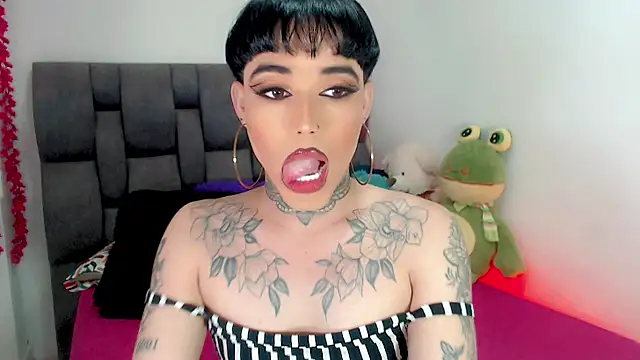 دردشة little_star_porn الجنسية المباشرة