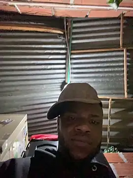 ElNegroRony Adlı Modelin Canlı XXX Sohbeti